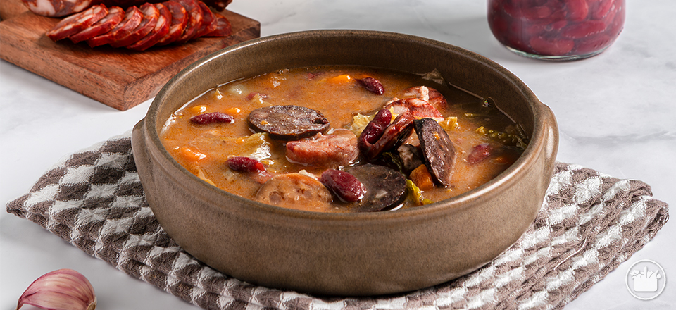 Sopa à pedra tradicional de Almeirim